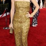 Jennifer Garner looked stunning in gold Oscar de la Renta