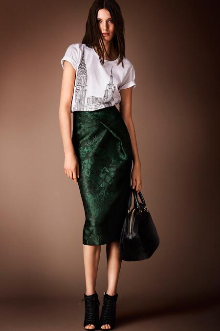 Burberry Prorsum Pre-Fall 2014. Not even this casual printed tee can downplay the beauty or perfection of this emerald green skirt.
