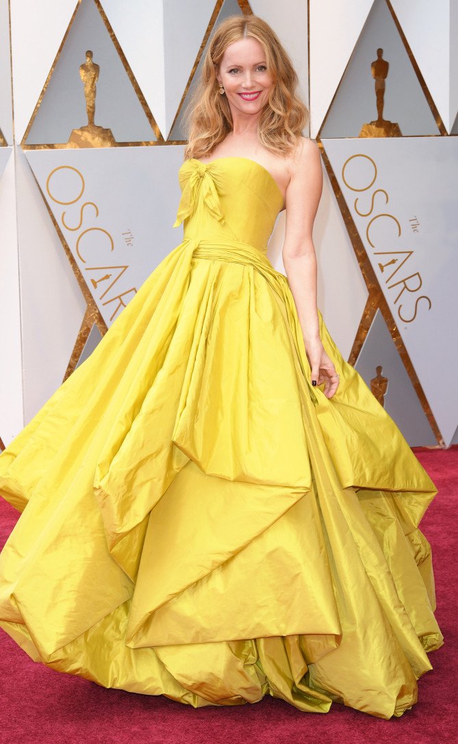 Leslie Mann attends the 2017 Oscars