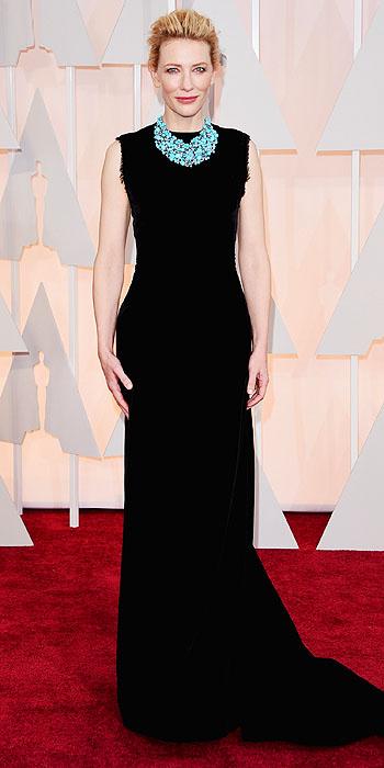 Cate Blanchett's unique style is one we can never get enough off. Her velvet Maison Margiela was accessorized with a turquoise choker.